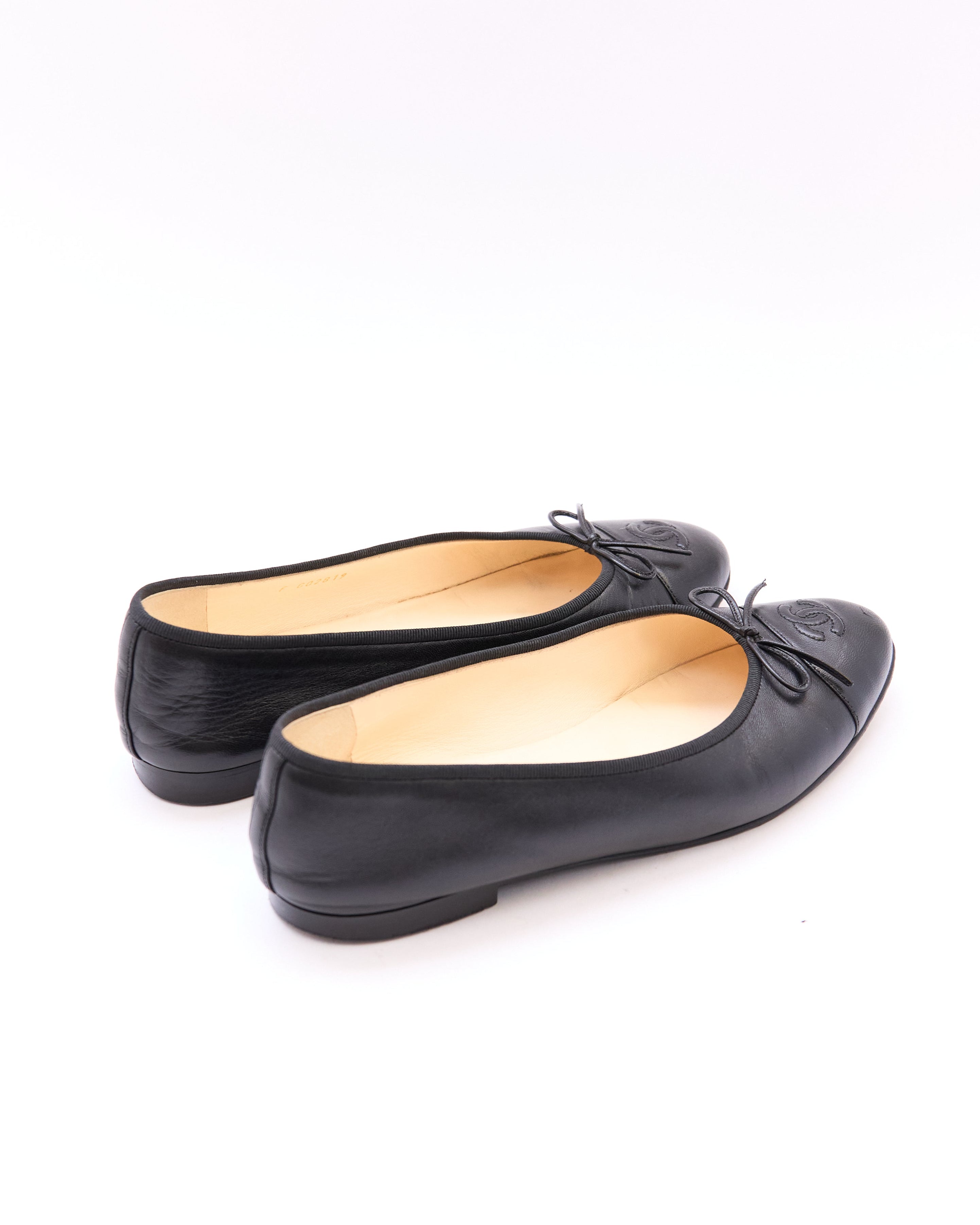 Chanel Black Leather Flats Size 39