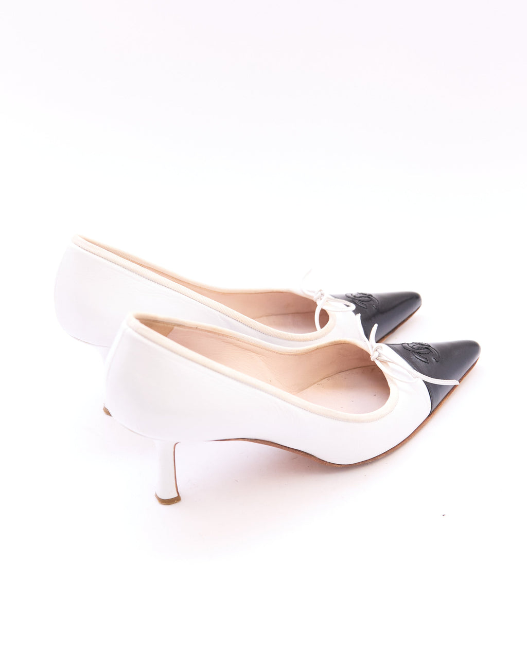 Chanel White Leather Black Toe Pointed Heels Size 39