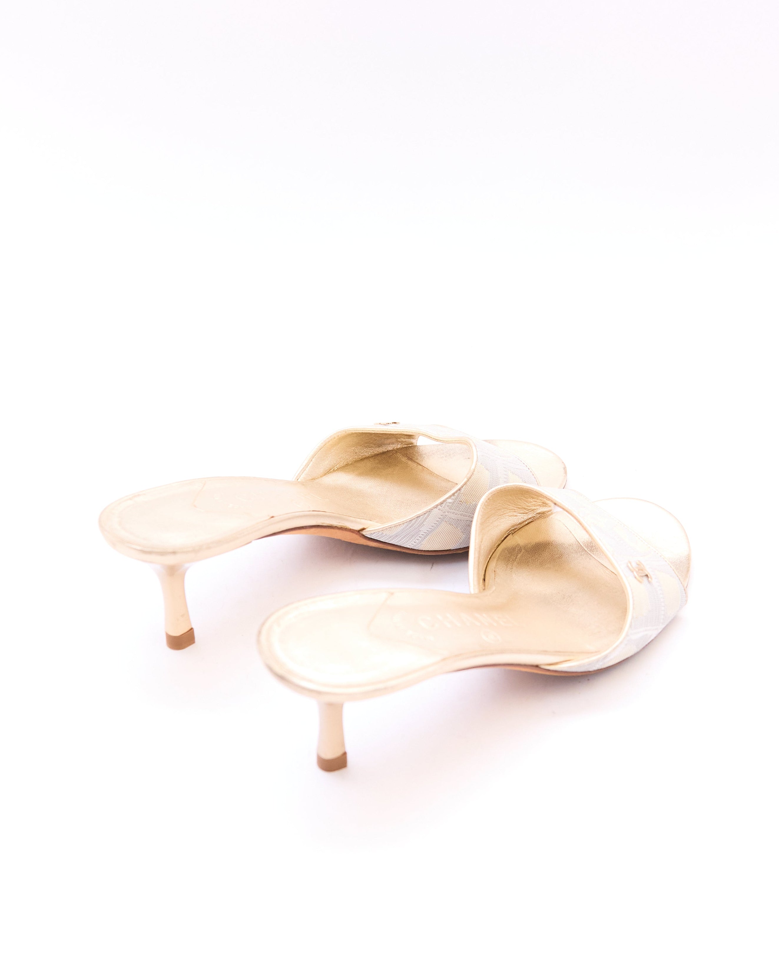Chanel Gold Canvas Logo Heels Size 37