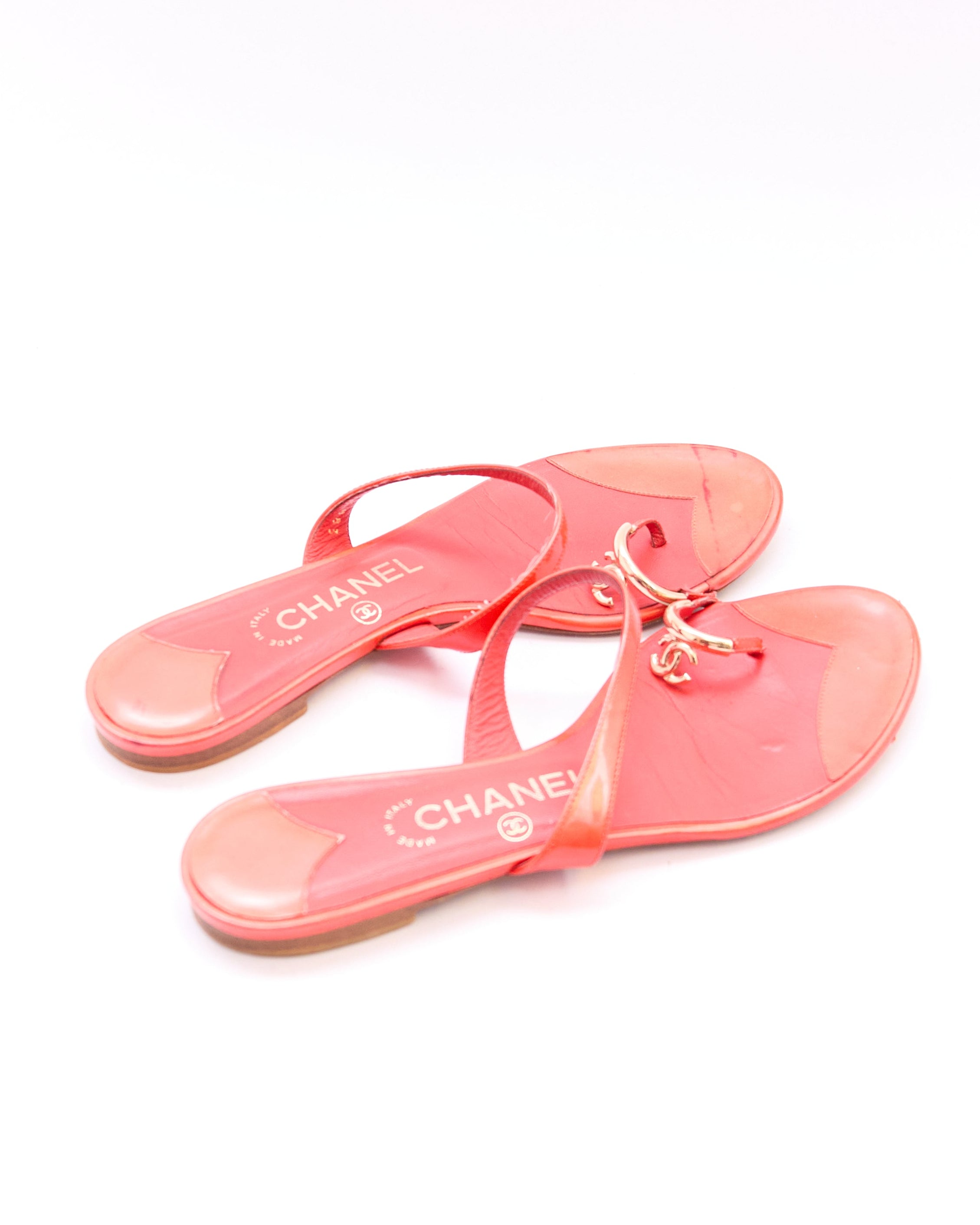 Chanel Orange Patent Toe Ring Logo Sandals Size 39.5