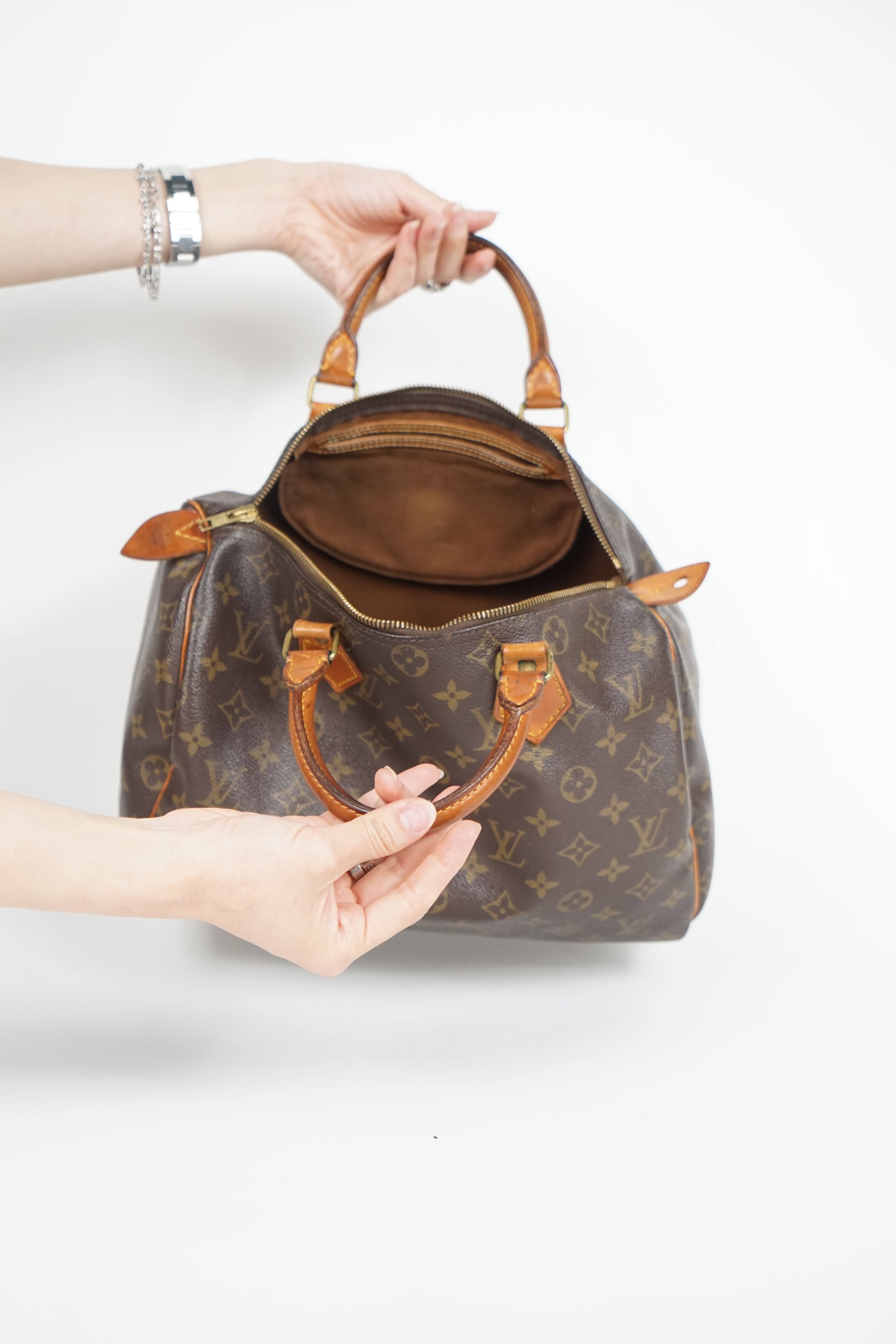 Vintage Louis Vuitton Classic Monogram Speedy Bag 30