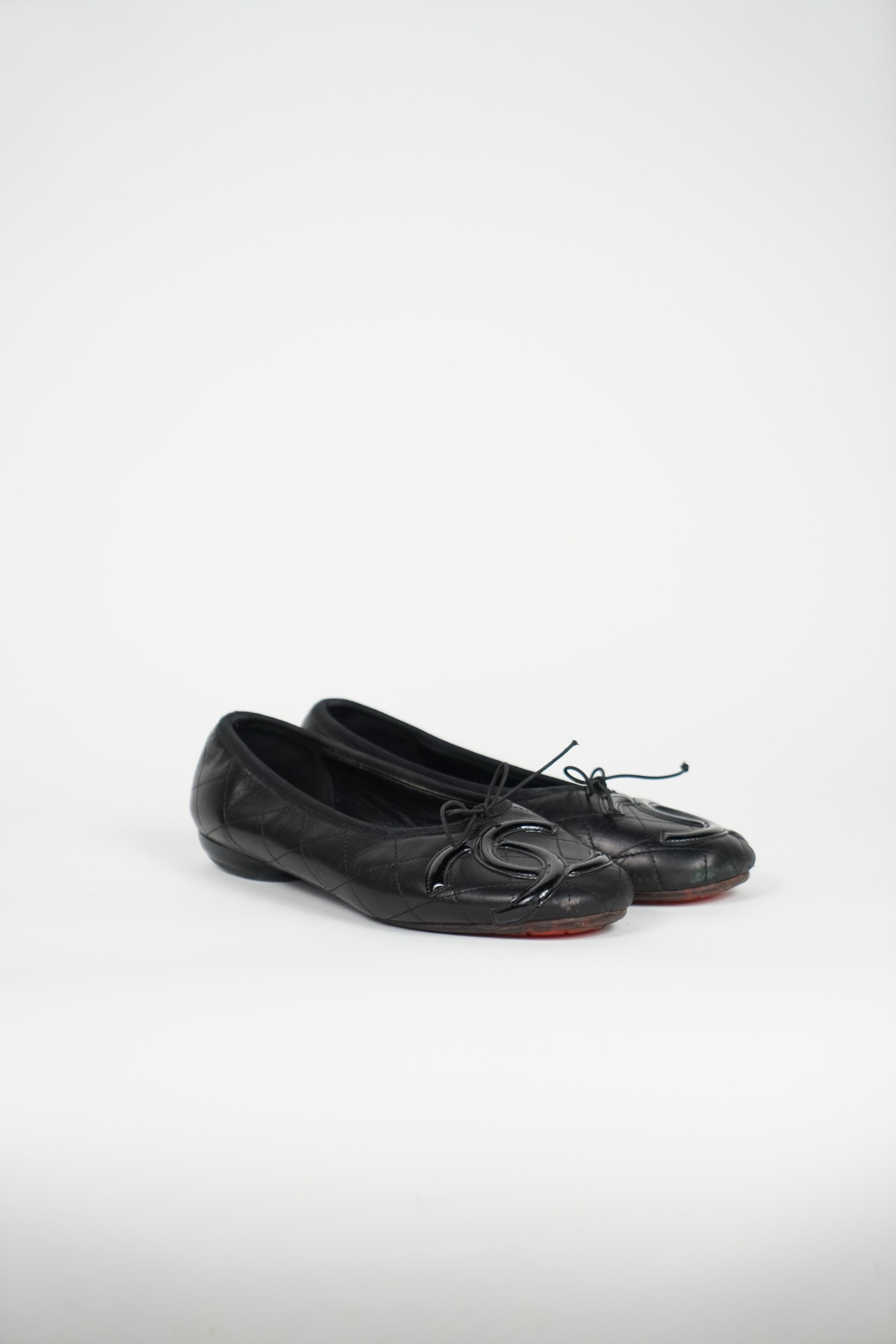 Chanel Black CC Cambon Logo Flats, 38 FR