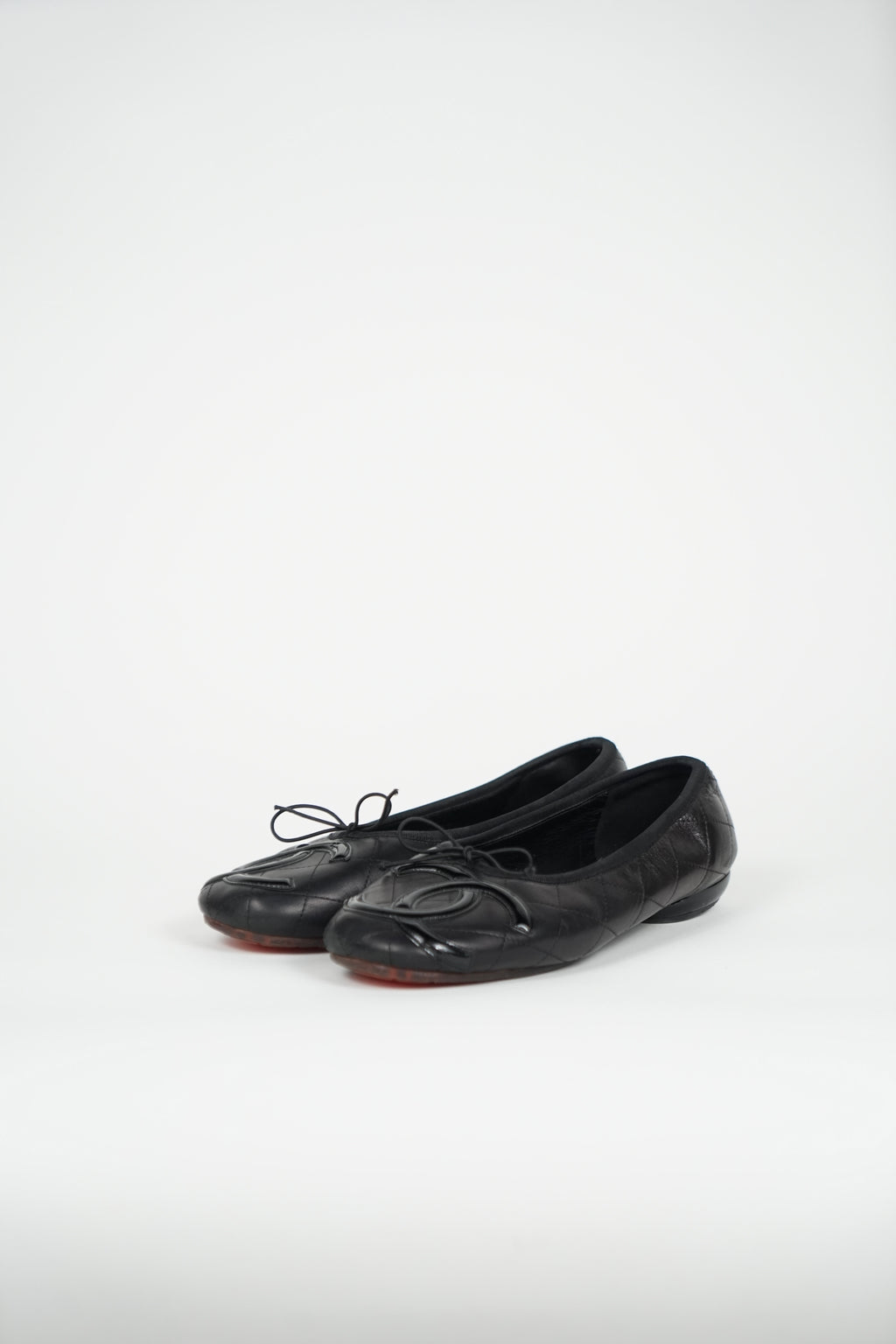 Chanel Black CC Cambon Logo Flats, 38 FR