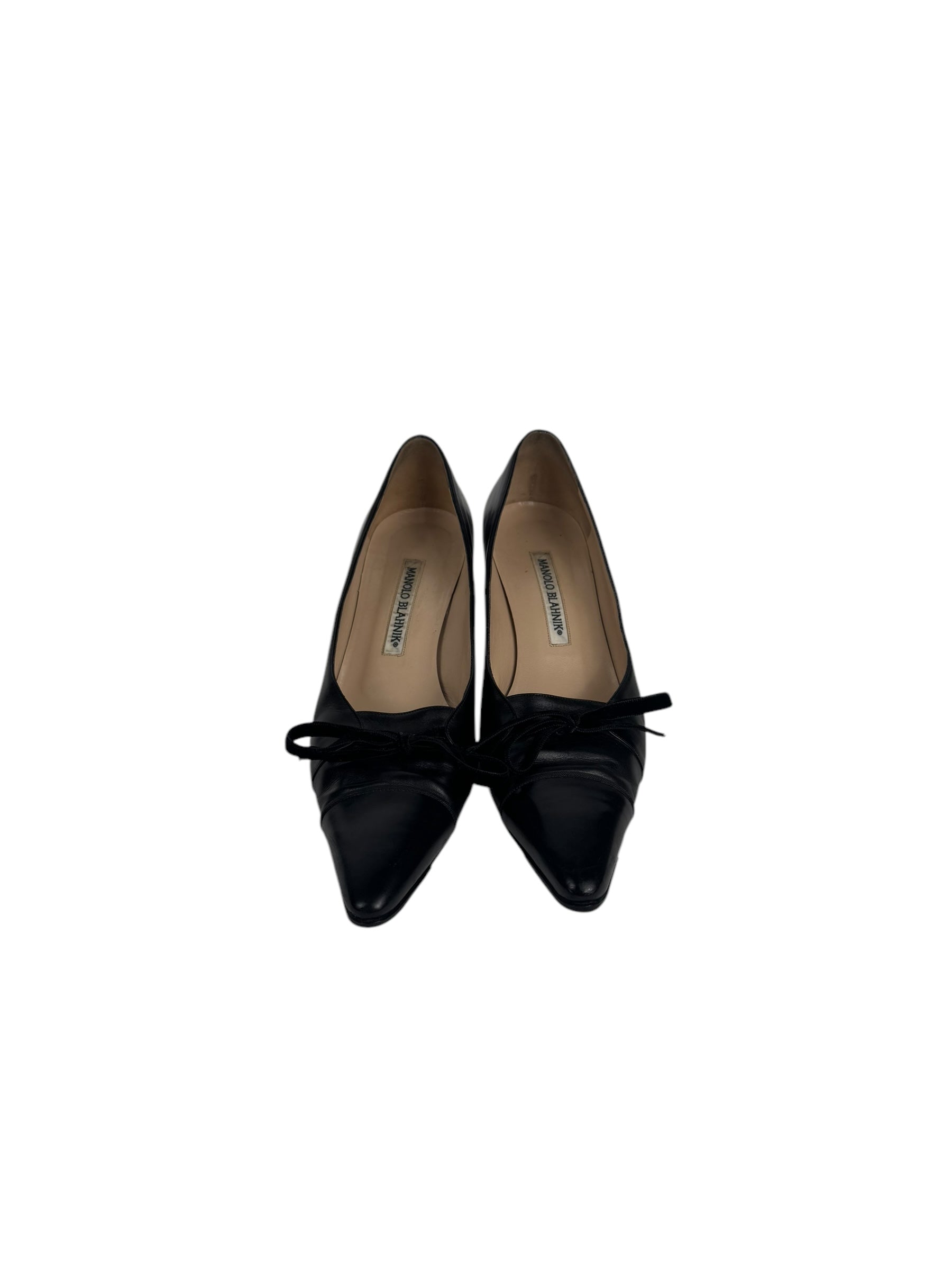 Manolo Blahnik Bow Pumps (EU 38)