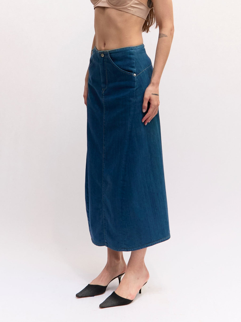 Vintage Levi’s Engineered Buckle Back Skirt W26
