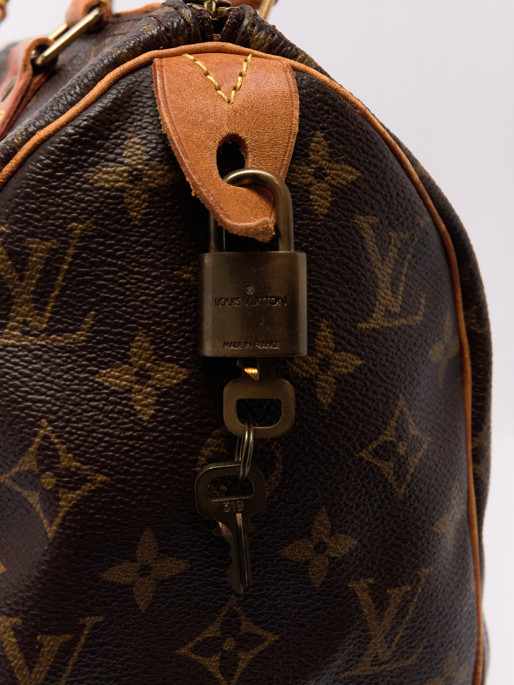 Louis Vuitton Speedy 25 Brown Monogram Handbag