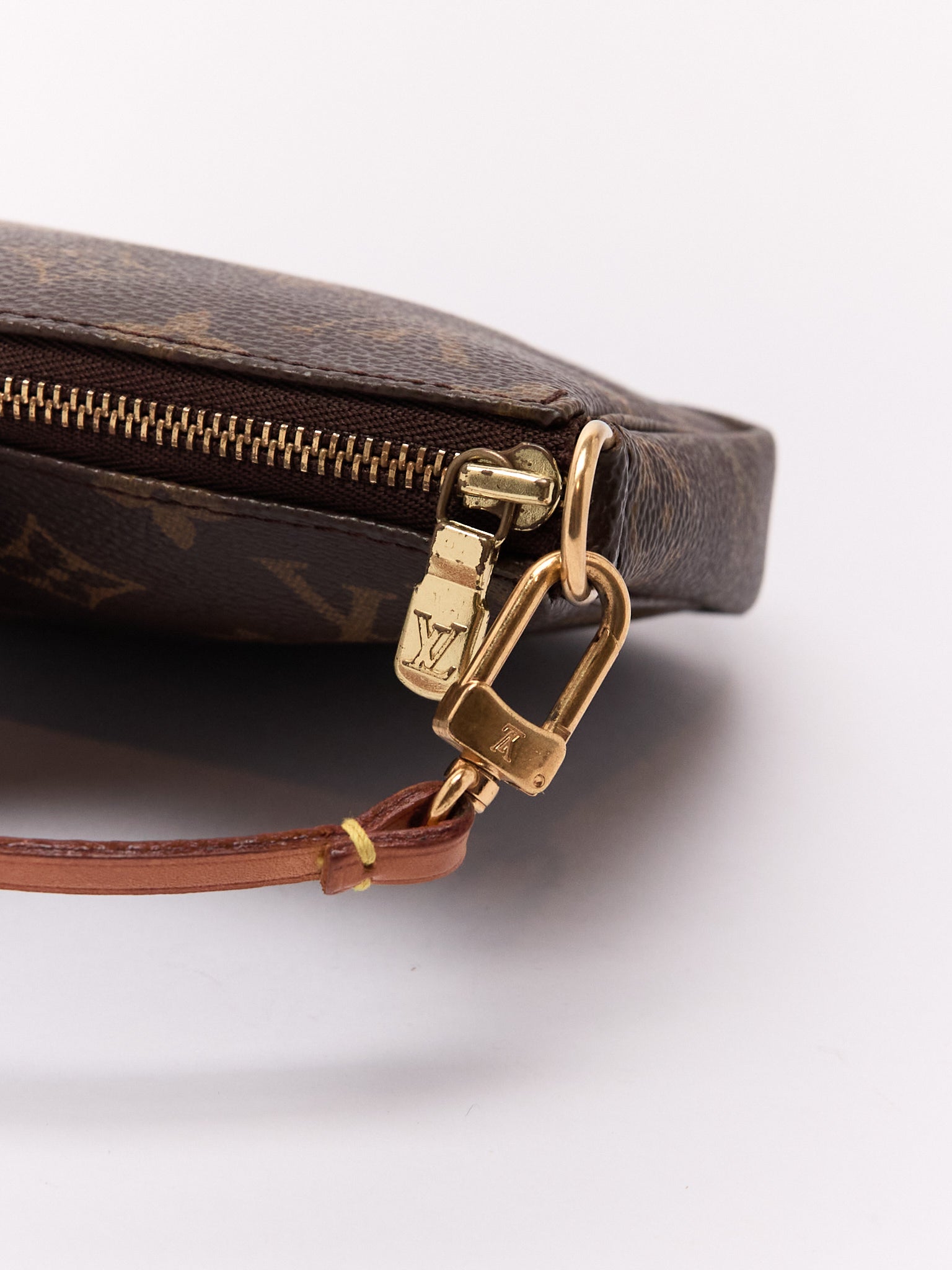 90's Louis Vuitton Pochette Accessoires Brown Monogram Pouch