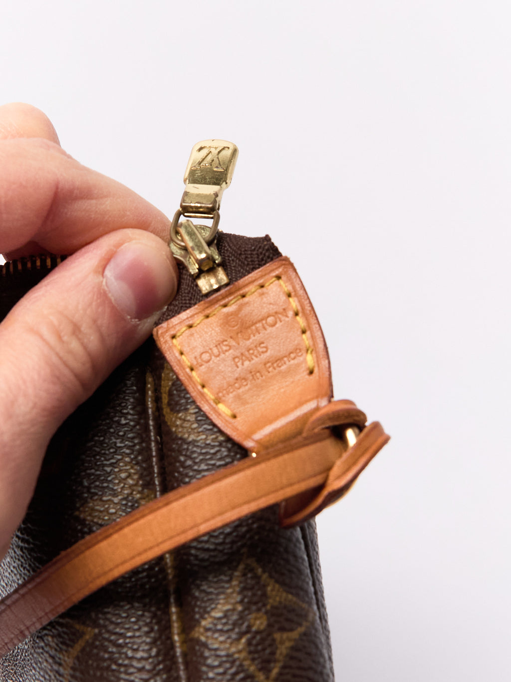 90's Louis Vuitton Pochette Accessoires Brown Monogram Pouch