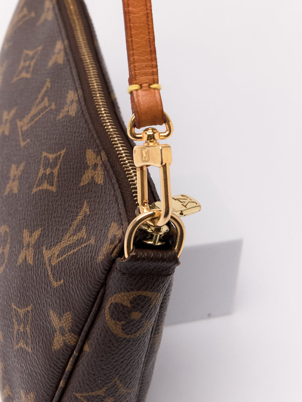 90's Louis Vuitton Pochette Accessoires Brown Monogram Pouch