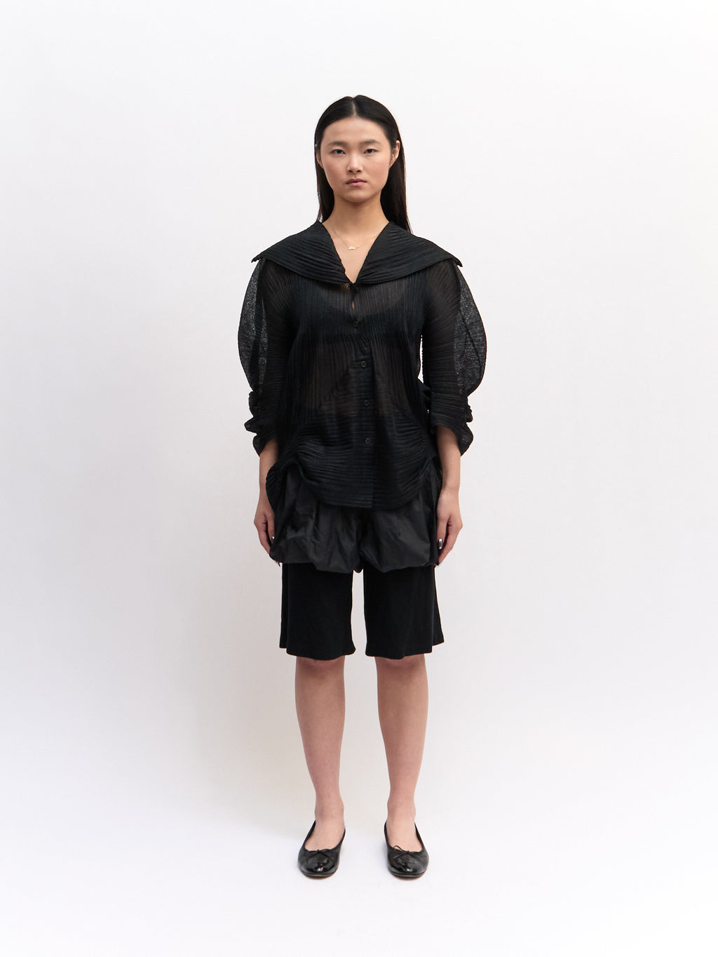 Iseey Miyake Black Wool Bubble Docking Shorts