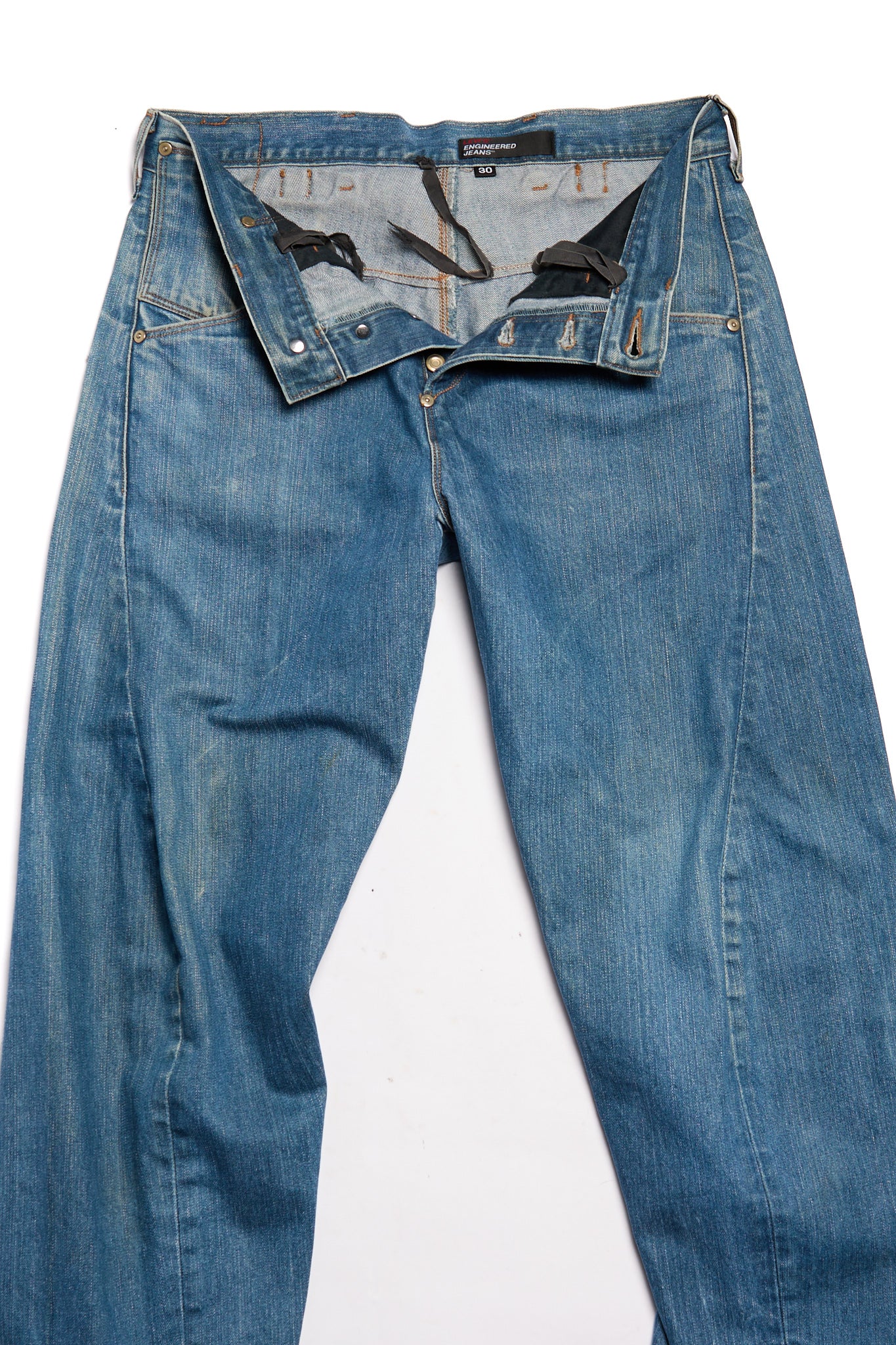 Vintage Levi's Engineered Jeans W33X31