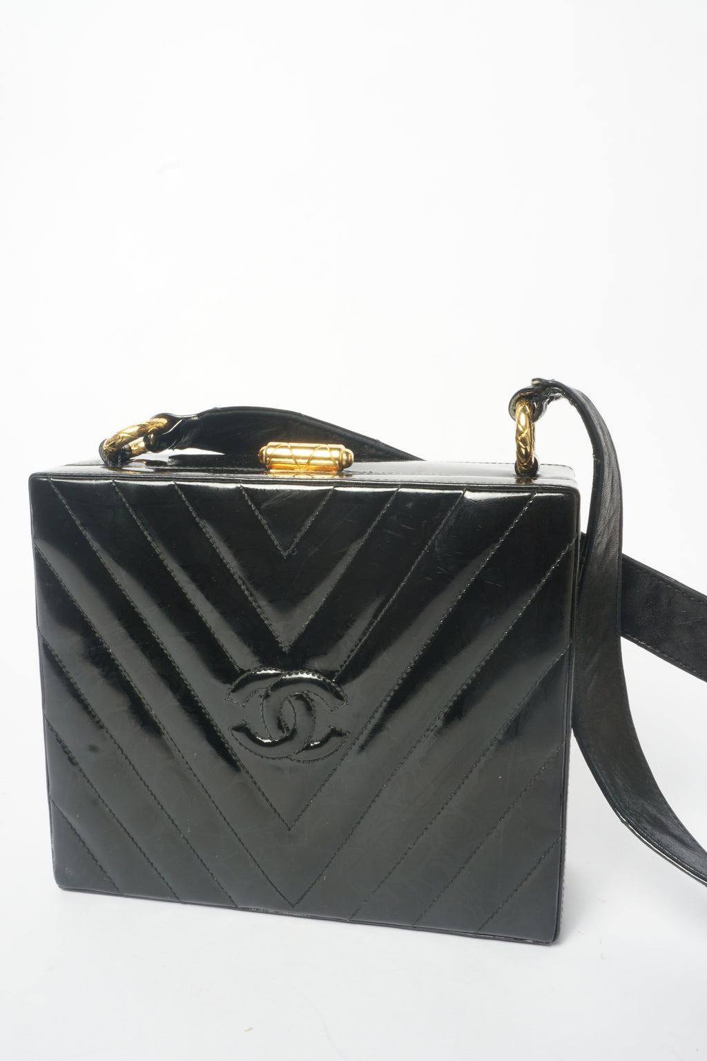 Chanel Vintage Chevron CC Patent Leather Box Bag