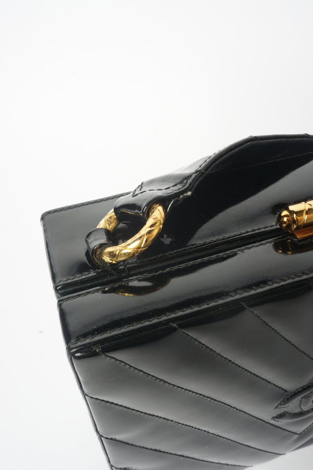 Chanel Vintage Chevron CC Patent Leather Box Bag