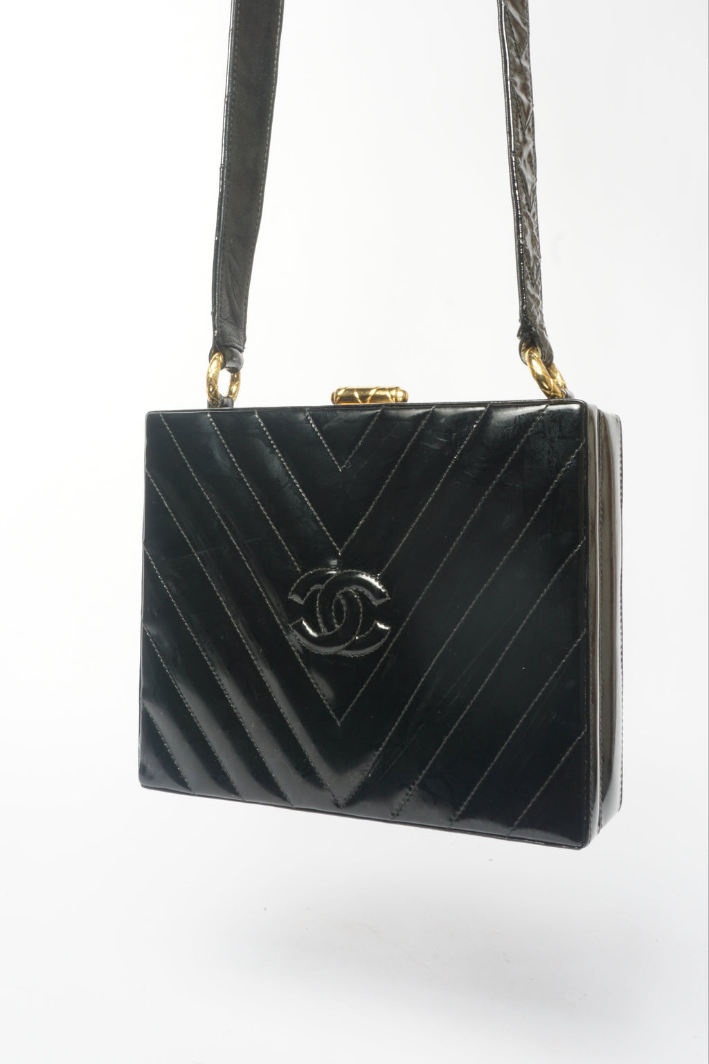 Chanel Vintage Chevron CC Patent Leather Box Bag