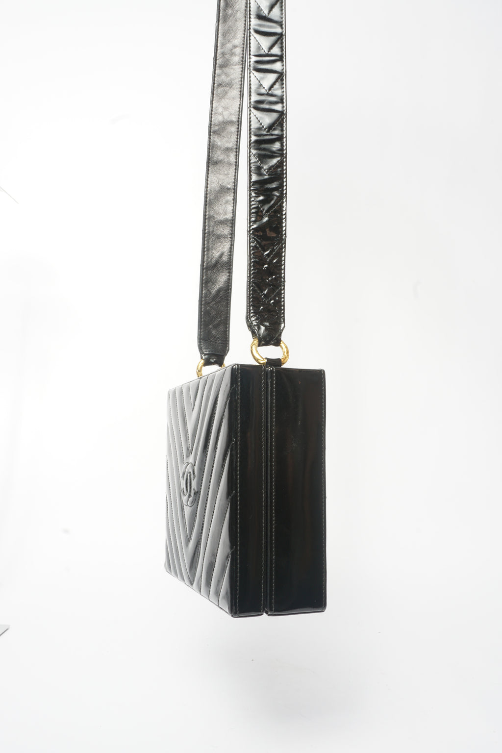 Chanel Vintage Chevron CC Patent Leather Box Bag