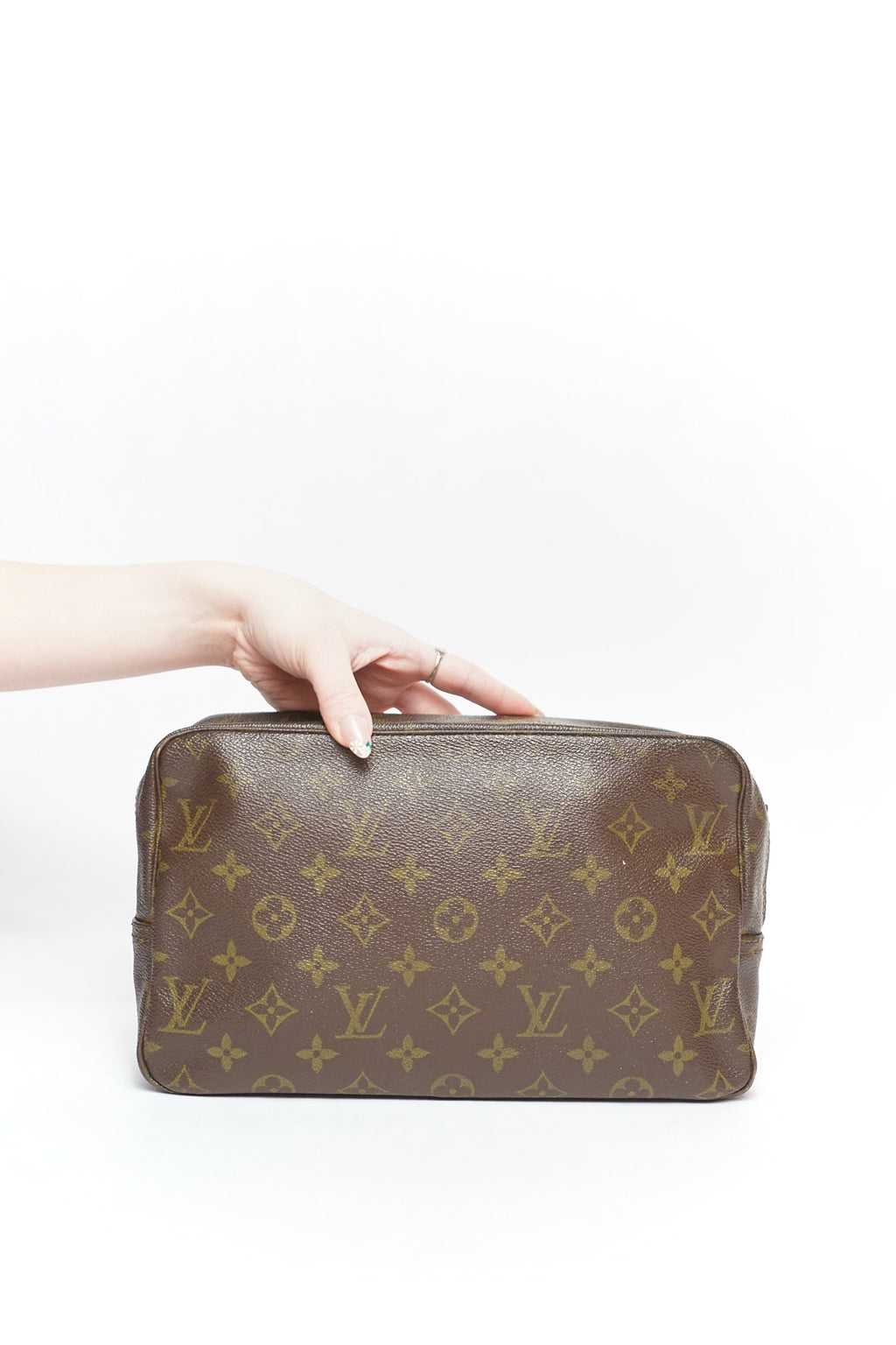 Louis Vuitton 28 Monogram Travel Pouch