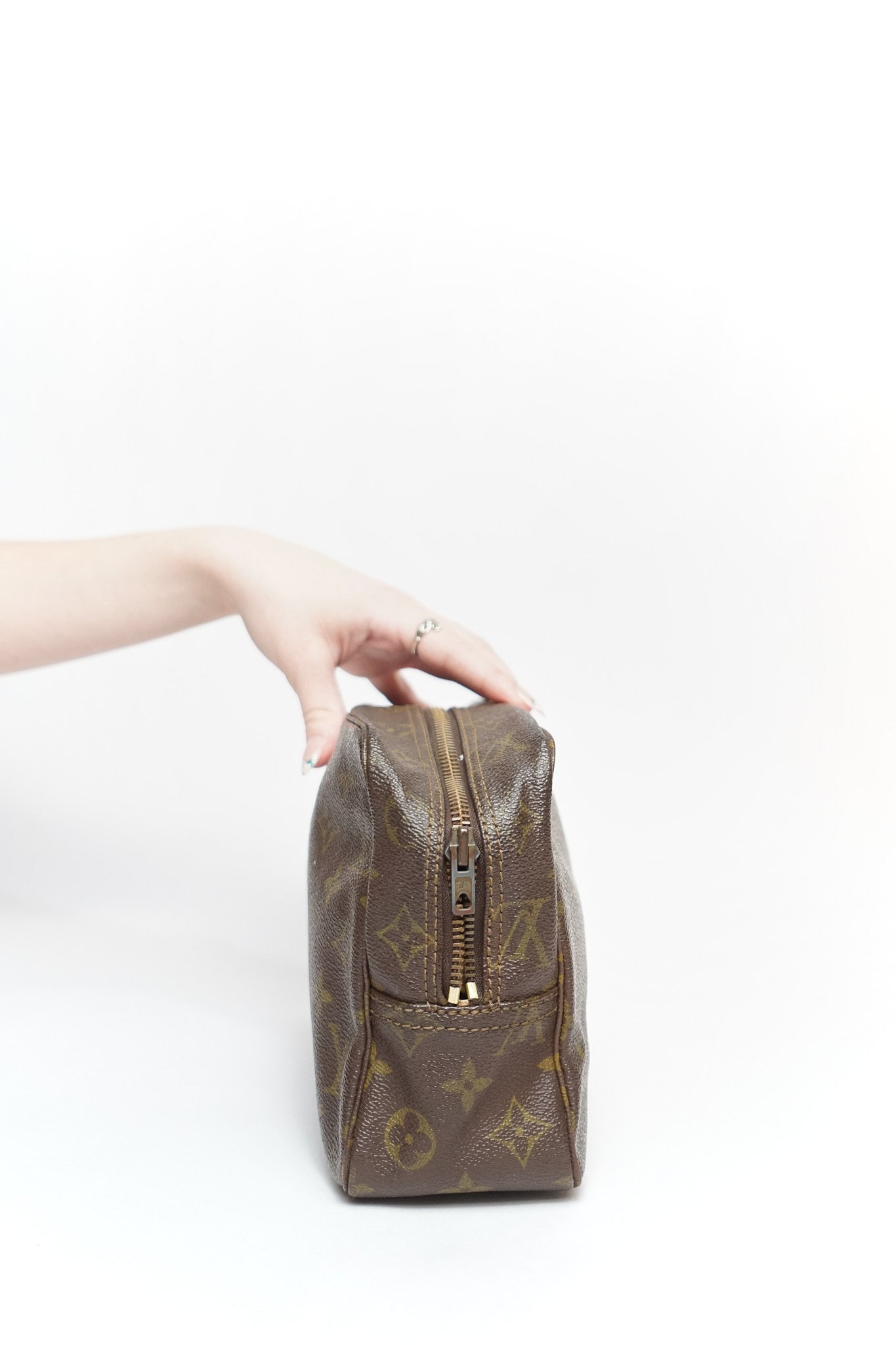 Louis Vuitton 28 Monogram Travel Pouch