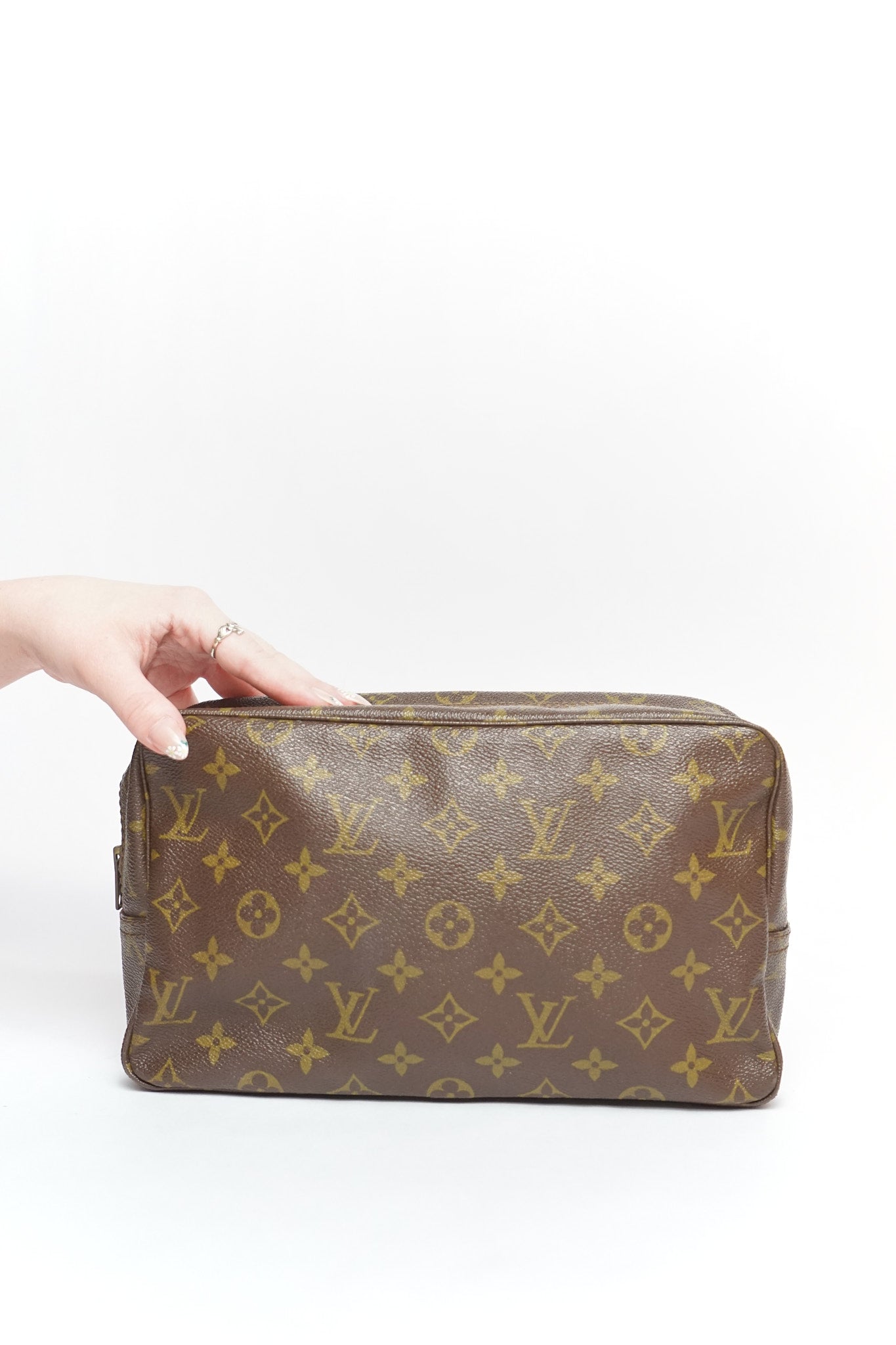Louis Vuitton 28 Monogram Travel Pouch