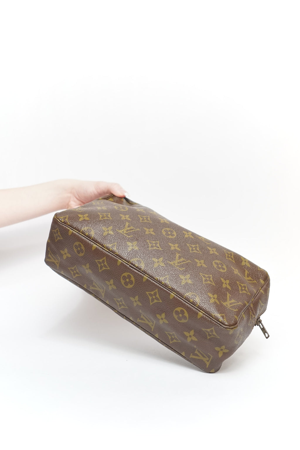 Louis Vuitton 28 Monogram Travel Pouch