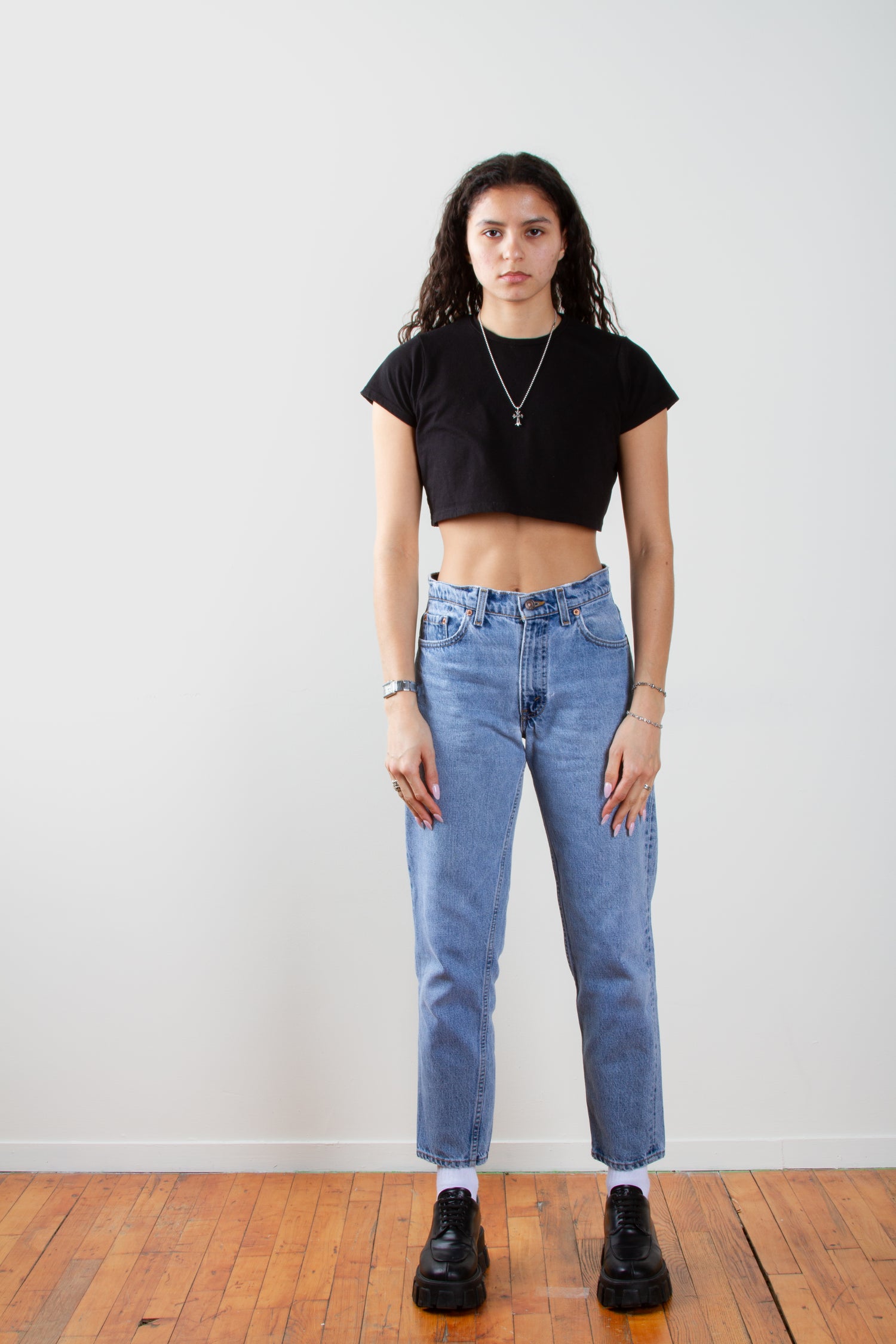 Vintage Levi's 550 Size 29 | Mid Rise Slim Leg Light Medium Wash Distressed Denim 80s 90s Jeans | 29" M 8